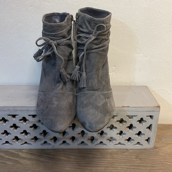 White House Black Market Grey Suede Zip Ankle Boot 3.5 inch Heel. #0201 - Picture 2 of 8